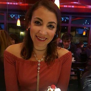 Meet your Posher, Peri